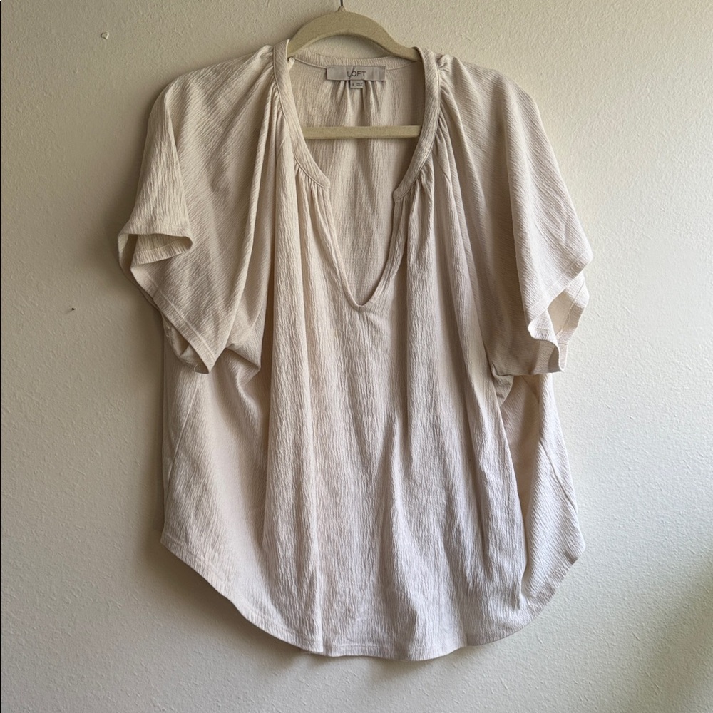 LOFT Cream Short-Sleeve V-Neck Tunic Blouse